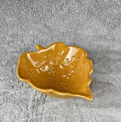 Pier 1 Imports Stoneware Yellow Golden Fall Leaf Footed Bowl Dishwasher Safe-image
