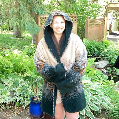 White Stag Fleece Button Jacket Size L Autumn Leaves Design Warm Cozy Comfort-image