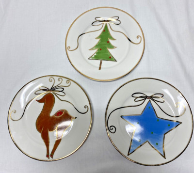 Pier 1 Christmas Reindeer Stars Tree Plates Gold Rimmed 7