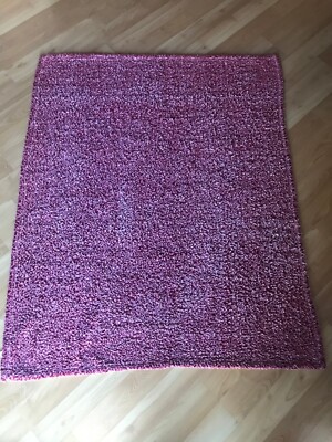 Pre-Owned Mainstays 61” x 48-1/2” Maroon & White Plush Throw Blanket-image