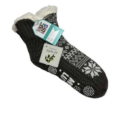 NWT Muk Luk Socks Warm Cozy Lined Treated w/JoJoba Oil Size 6-8 Small/Medium-image