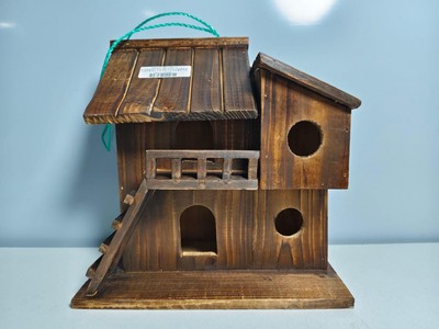 Squirrel House Nesting Box Wooden Bird Shelter Safe Cozy Habitat-image
