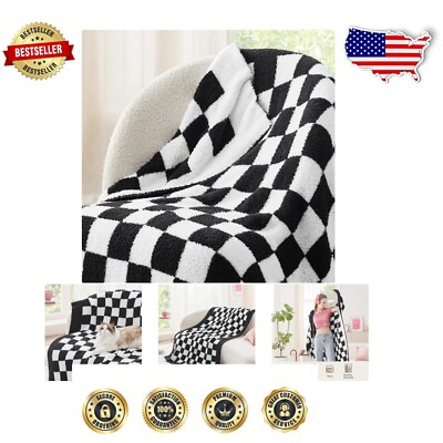 Elegant Checkered Throw - Warm, Fluffy, and Breathable Blanket for All Seasons-image