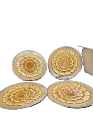 Pier 1 Akita Pattern, Set Of  Four, 8