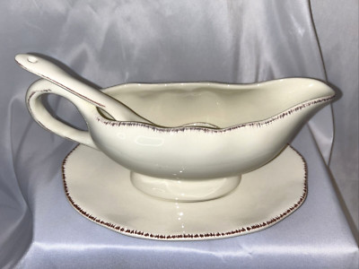 Better Homes and Gardens 9”by 6” Sauce Boat with Underplate & Ladle Cream-image