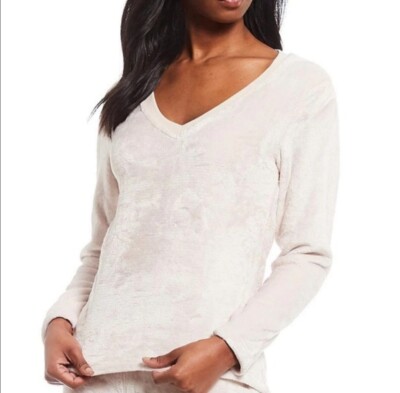 NWOT Ugg Daisy Fleece Vneck Lounge Top White Medium-image