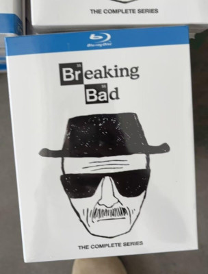 Breaking Bad The Complete Series Seasons 1-6 Blu-Ray Box-Set 9-Disc Brand New-image