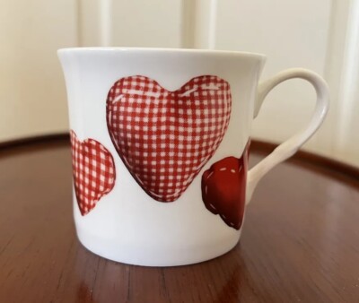 Stechol Gracie Bone China By Coastline Imports Gingham Red And White Hearts-image