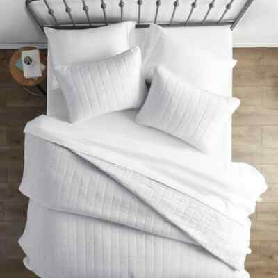 White Microfiber Cotton King Quilt Coverlet Set With Warm Pillow Shams Bedspread-image