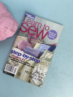 Better Homes Learn to Sew Aug 2004 Quick Pillows-image