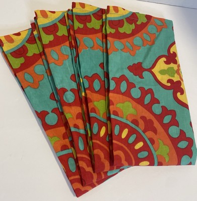 Pier 1 Imports Set of 4 Napkins 20x20 STAND OUT SUZANI Print Design-image