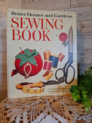 1970's Better Homes & Gardens Sewing Book,Hardcover Binder Style, Sewing Manual-image