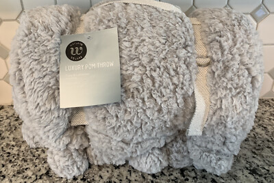 Wayland Square Luxury Pom Throw Blanket 50