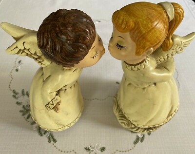 VINTAGE KISSING ANGELS FIGURINE PAIR WIND UP MUSICAL JAPAN 1960'S LARGE DAMAGED-image