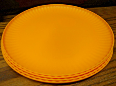 Mainstays 4pc Plastic Dinner Plates-10.5” Round-Ribbed Border- Lightweight   300-image