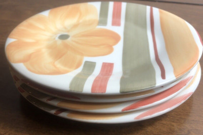 Set of 4 Pier 1 VALENCIA Salad Plates; Handpainted;  Made in Italy-image