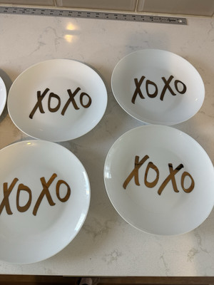Pier 1 Imports XOXO Dessert Plates White /Gold 8” Kiss/hug Set Of 6-image