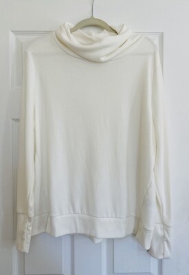 AnyBody Soft & Cozy Ivory Turtleneck Sweatshirt, NEW, Size S-image