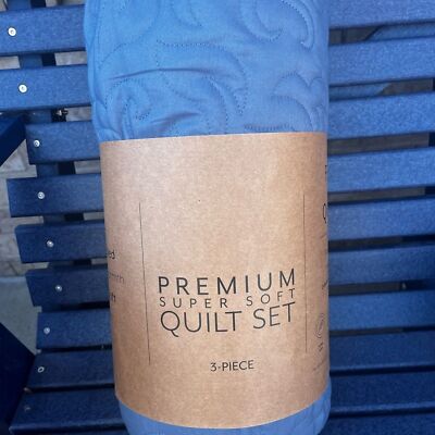 Becky Cameron NIP Full & Queen Blue Quilt Set-image