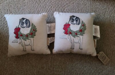  2 NWT Cozy Shop Saint Bernard Dog Christmas Wreath Throw Pillows, 11
