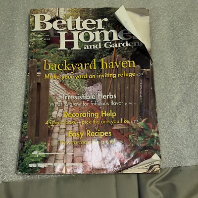 BETTER HOMES & GARDENS May 1999 Backyard Haven T61-image
