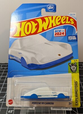 Hot Wheels 2024 Porsche 911 Carrera Keychain White/Blue Experimotors 5/5 HTD78-image