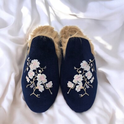 Wendy Williams Embroidered Floral Faux Fur Lined Slippers Woman XL (11-12) Cozy-image