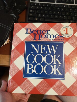 Better Homes and Gardens New Cookbook by Better Homes and Gardens Editors...-image