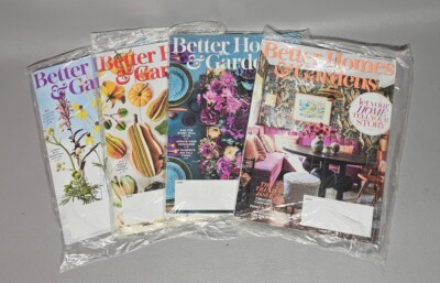  Lot of 4 Better Homes And Gardens Magazines Fall 2021-image