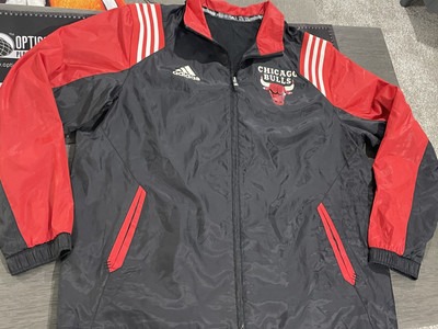 VTG XL Adidas NBA Chicago Bulls Striped Warm Up Wind Breaker Jacket Jordan Fan-image