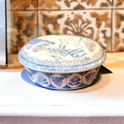 Porcelain Trinket Box w Lid. Blue and White Asian Design, Price Imports (BL2)-image
