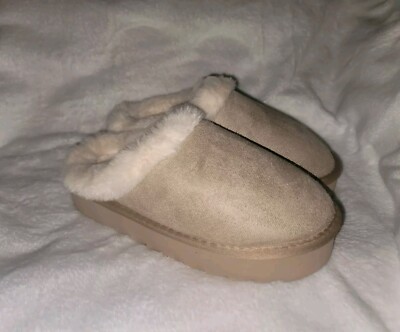 Women's Soft Cozy Furry Slippers Slip on - Beige Size 5-6-image