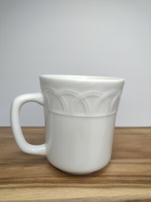 Pier One Glazed Ceramic Coffee Mug Basket Design White Made in Italy -image