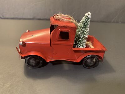 RED TIN TRUCK W/ CHRISTMAS TREE VTG STYLE ORNAMENT. 4”x 2
