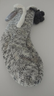 SECRET TREASURES Women's Slipper Socks Sz 4-10 POM POMS GRAY Non-Skid COZY NEW-image