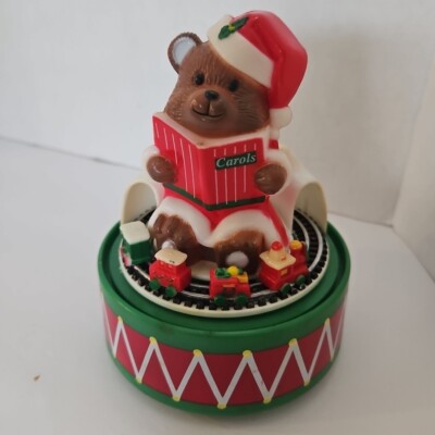Christmas Vintage Wind Up Musical Bear The Train Goes Round And Round 1984-image