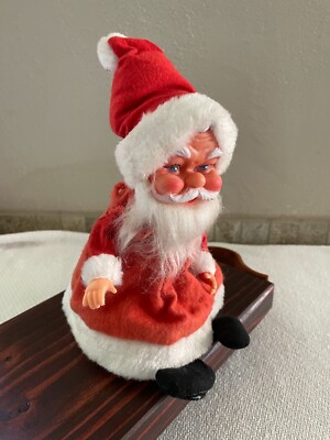 Vintage Christmas Santa Wind up Musical and Motion 9