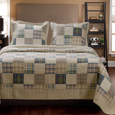 Cabin Traditions Quilt Sets for Cozy Rustic Bedrooms-image