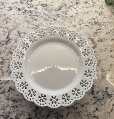 6 Pier 1 Dessert Salad Plates White Lace Doily Scalloped Snowflakes Christmas-image