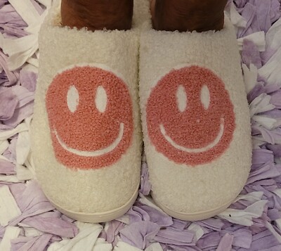 Women's Smiling Printed Plush Slippers, Slip On Indoor Flat Shoes, Comfy & Cozy-image