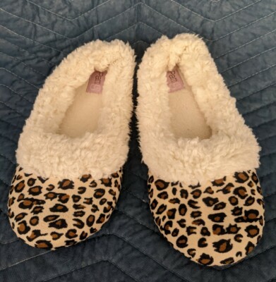 Patti g Women’s Slippers Cozy Slipper Shoes Booties Slip On Tan/Leopard Size L-image