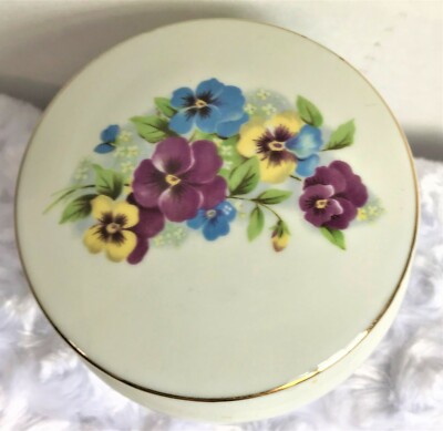 I Rice Import I.W. Rice and Co Porcelain Trinket Box with Flowers -image