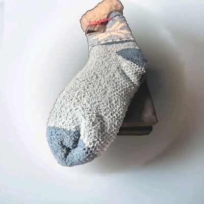 Cuddl Duds Cozy Sherpa Lined Lounge Socks Plushfill Shoe 4-10 Blue & Snowflakes -image