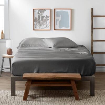 Becky Cameron Sheet Set 300-Thread Count King-Size Solid Color Gray 4-Piece-image