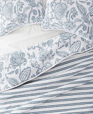 Luxurious King & Cal King Quilt Set in Dusk Blue, Soft and Elegant Fabric-image
