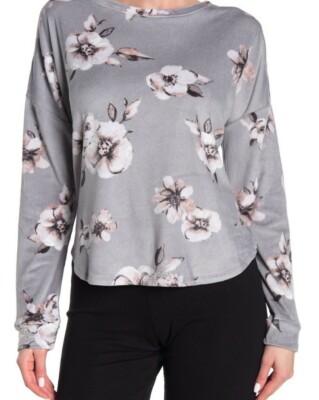 Room Service NWT Velour Lounge Top Gray Floral Cozy Soft $38-image