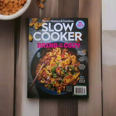 Better Homes & Gardens Magazine Slow Cooker Bring on the Cozy 80 Winter Recipes-image