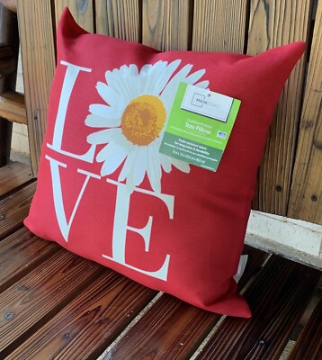 RED LOVE Daisy Flower Pillow Indoor Outdoor Toss Throw 16 x 16 white beige gold-image