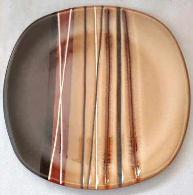SET OF 4 HOME TRENDS / BETTER HOMES BAZAAR BROWN BURGUNDY DINNER PLATES 10 5/8