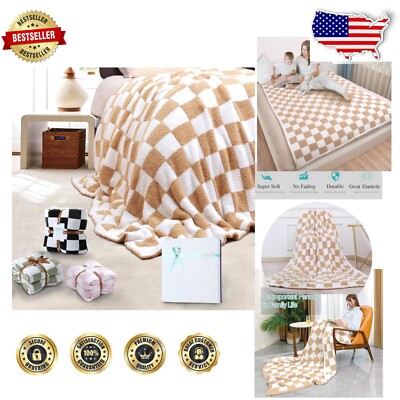 Luxurious Checkered Throw Blanket - Cozy Gift for Moms in Elegant Packaging-image